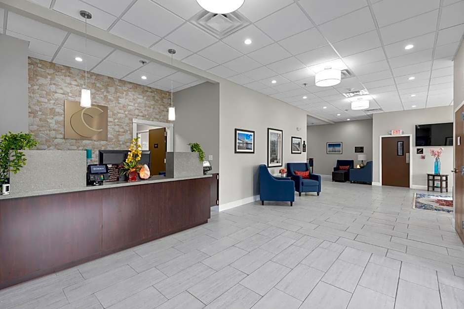 Comfort Inn & Suites St. Louis-Hazelwood