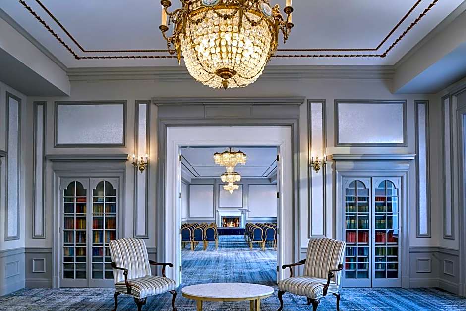 The Hotel Saskatchewan, Autograph Collection by Marriott