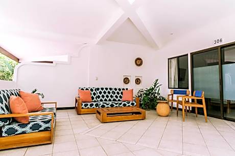 One Bedroom Apartment