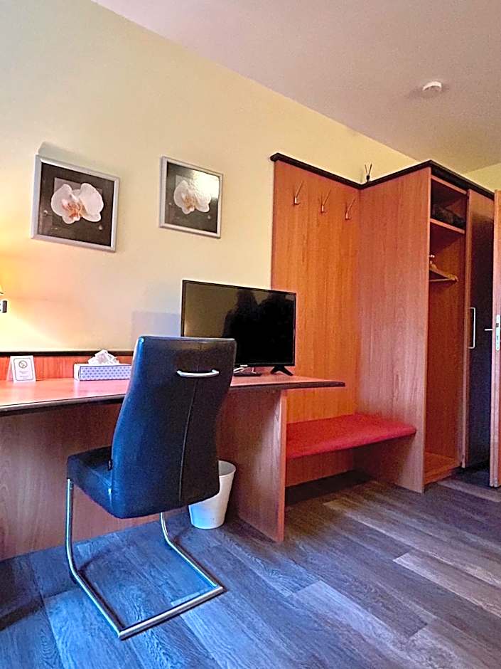 The Lodge Hotel by American Ease Grafenwoehr