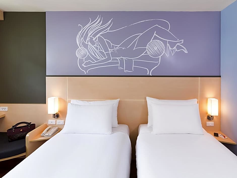 ibis Vientiane Nam Phu