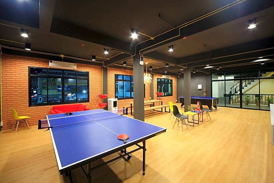 Tuk Tuk Hostel by ZUZU