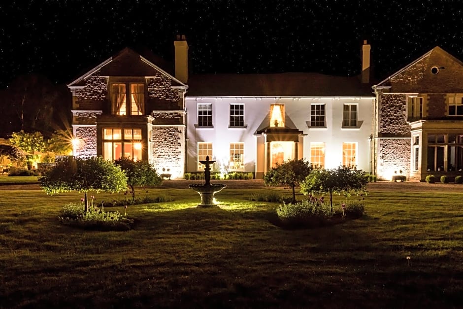 Glewstone Court Country House Hotel