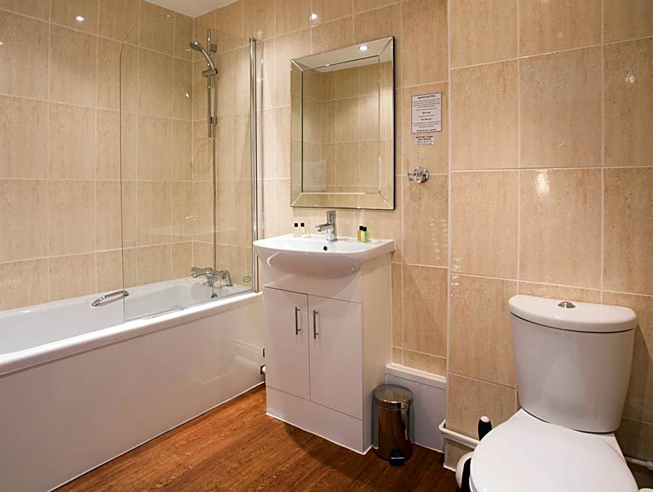 The Beaufort, Raglan