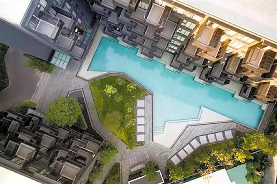 The Deck Patong by VIP