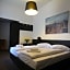 Carlton Hotel