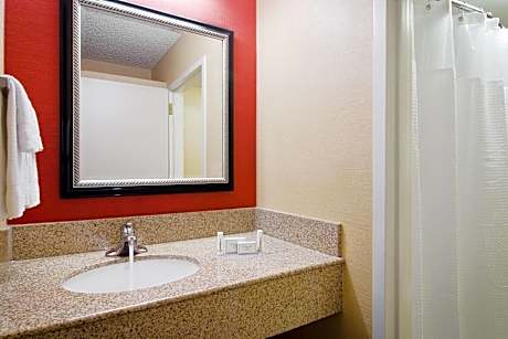 Room, 2 Double Beds (Mobility/Hearing Accessible, Tub)