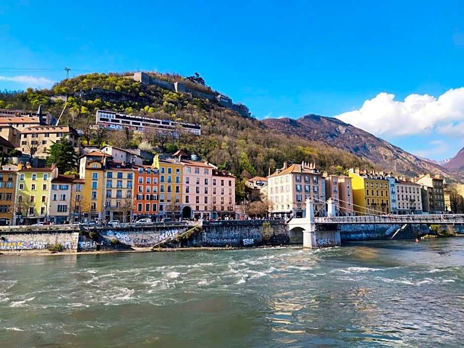 Royal Hotel Grenoble Centre