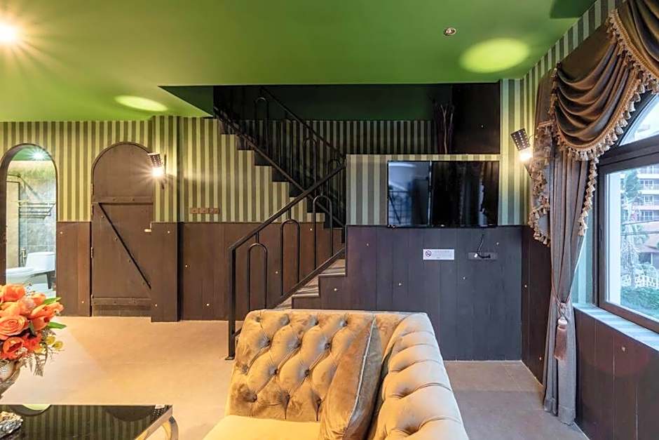 The Castle Pratumnak Hill Pattaya 6 Bedroom