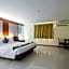 Convenient Grand Plus Hotel Suvarnabhumi