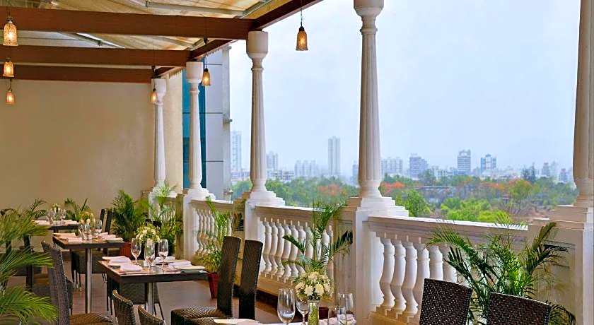 Majestic Court Sarovar Portico