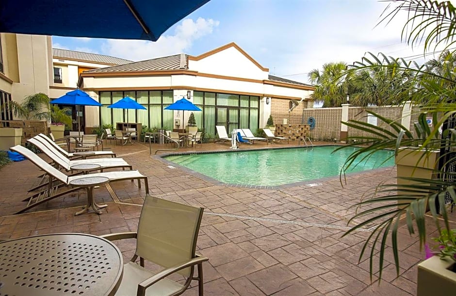 Holiday Inn Express and Suites New Orleans Airport By IHG
