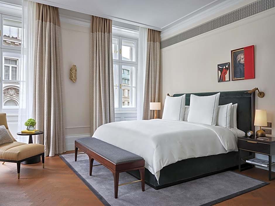 Rosewood Vienna