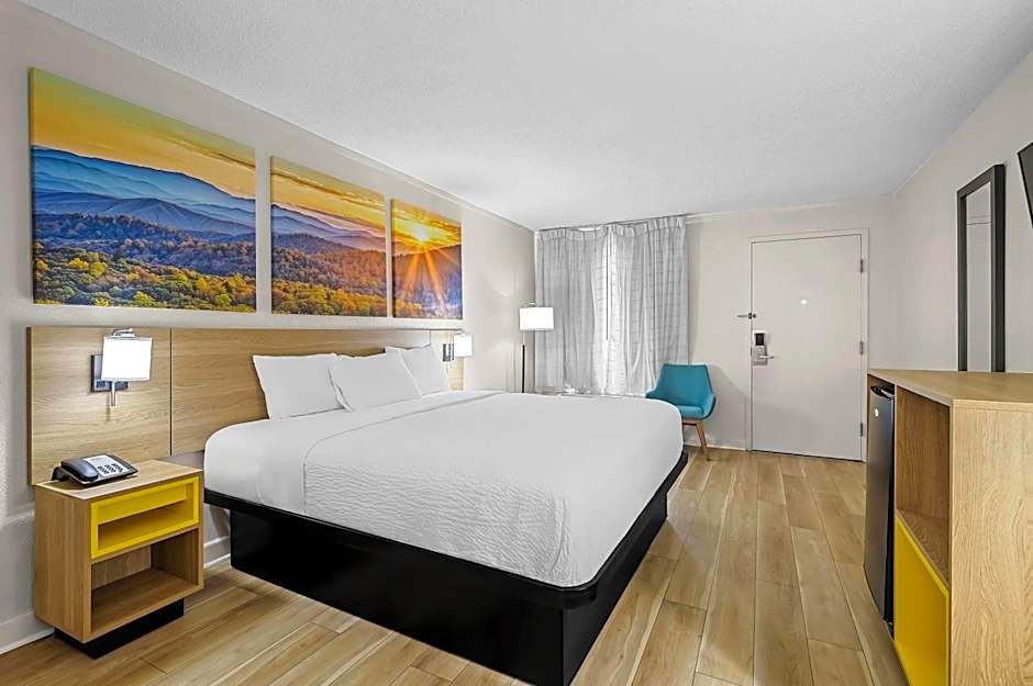 Days Inn by Wyndham Salem