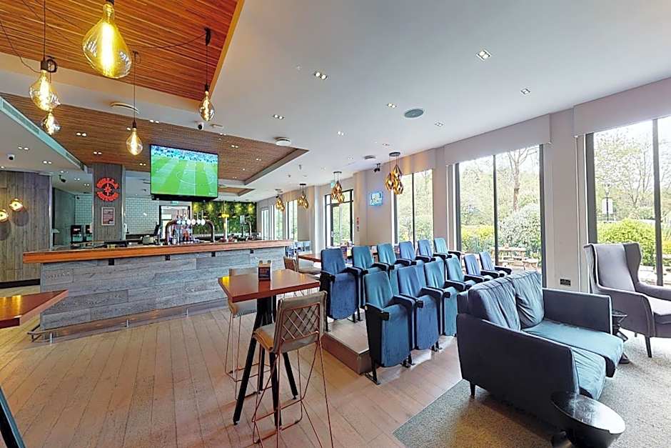 Village Hotel Chester St David's