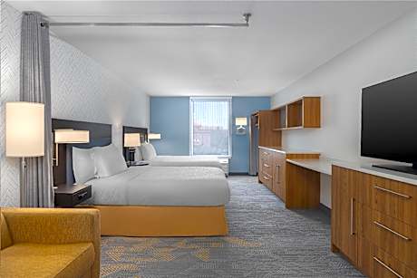 2 queen mobilty/hearing access tub studio nosm