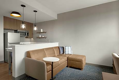 King Studio with Sofa Bed