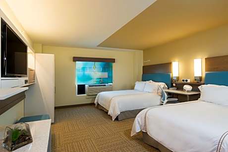 Standard Double Room with Two Double Beds