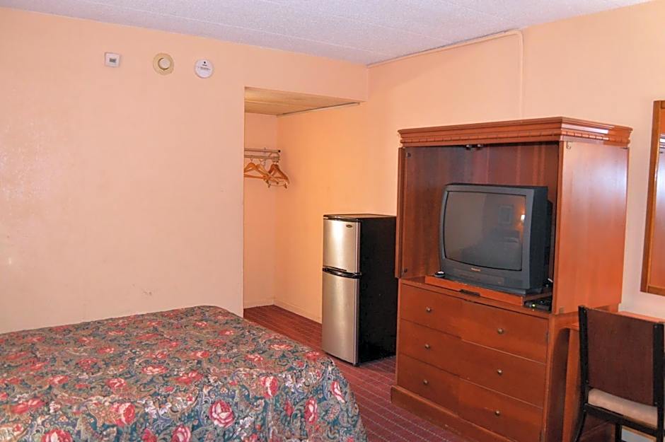 Travelers Inn