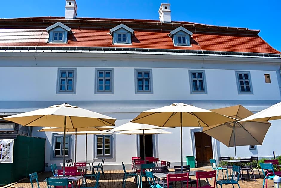 Bagolyvár Fogadó- Újfalusy Márton Vendégház