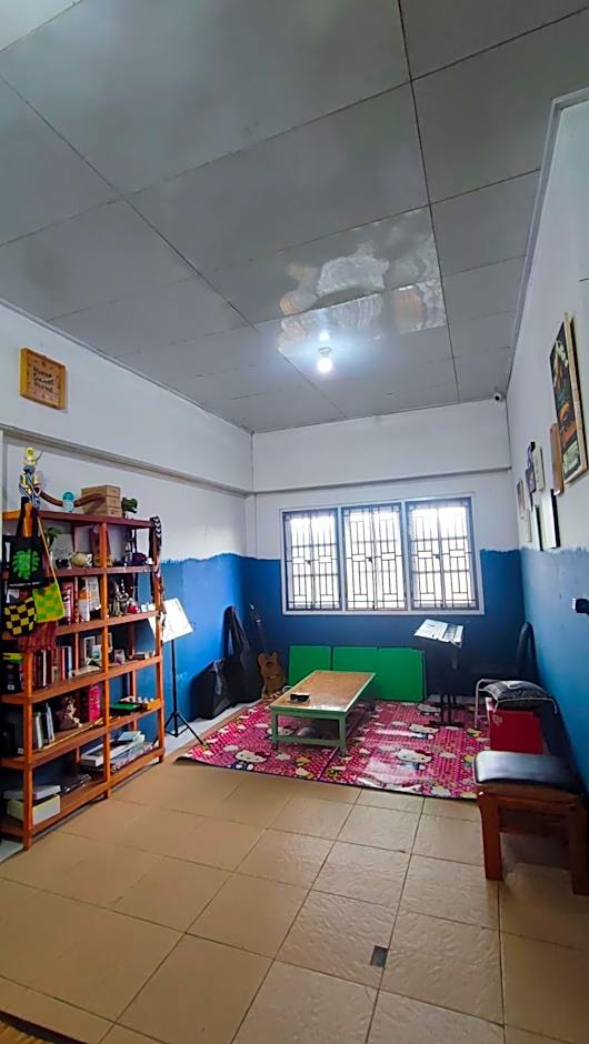 Pintu Biru Hostel