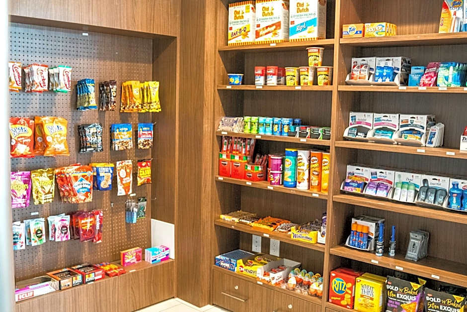 Holiday Inn Express & Suites Brandon By IHG