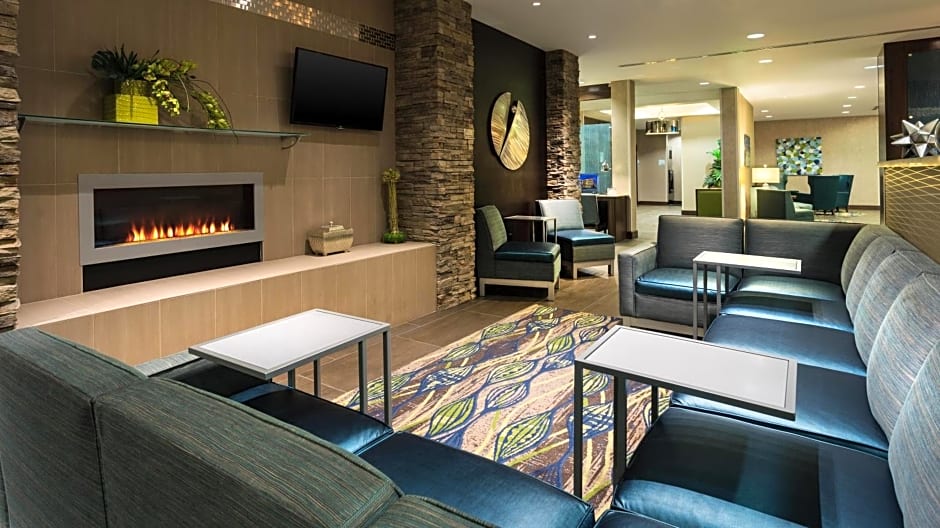 Holiday Inn Express & Suites Midland South I-20, an IHG Hotel