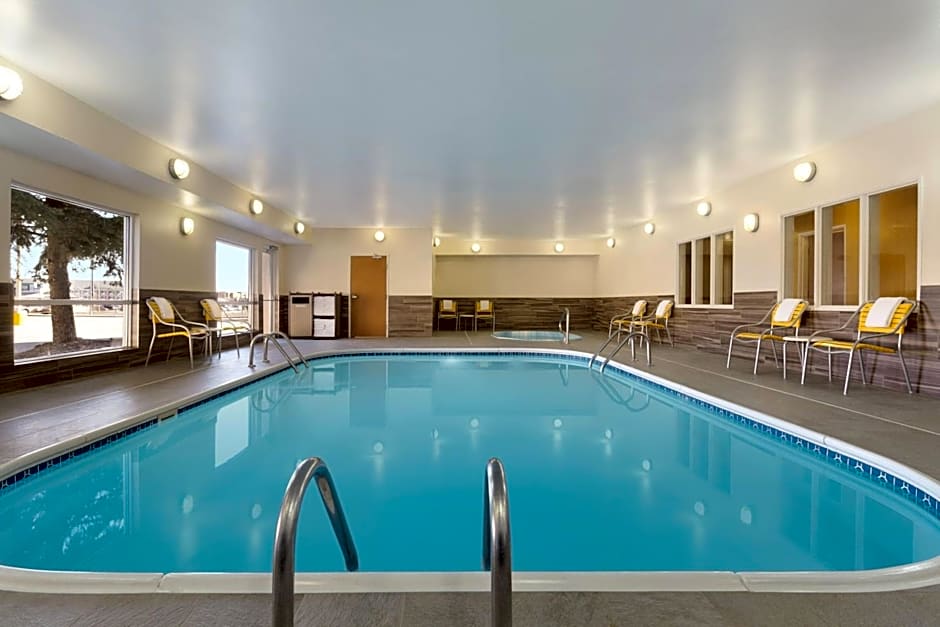 Fairfield Inn & Suites by Marriott Bismarck North