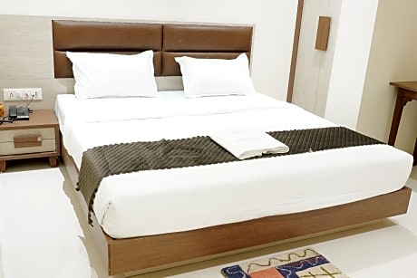 Mangalamurthy Hotels