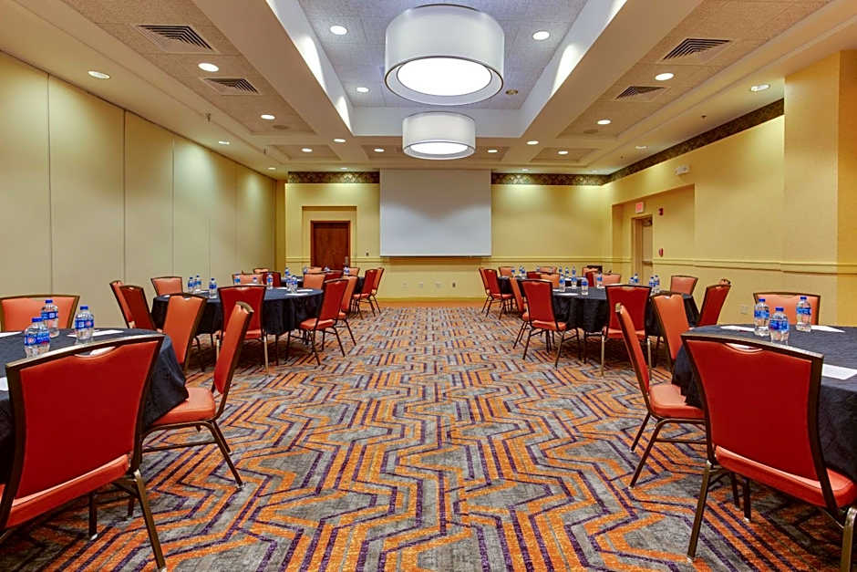 Drury Inn & Suites West Des Moines