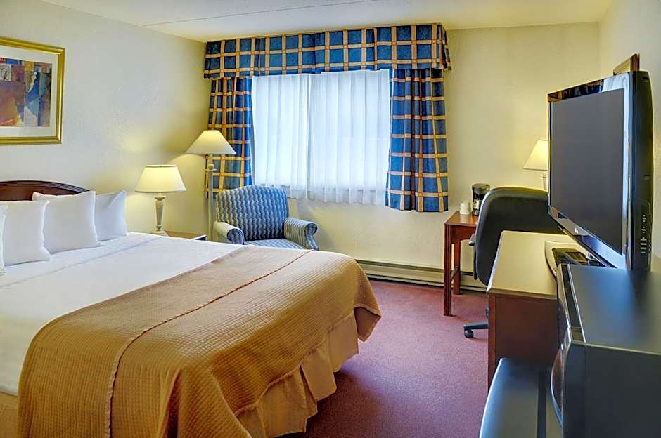 Travelodge by Wyndham Ottawa East