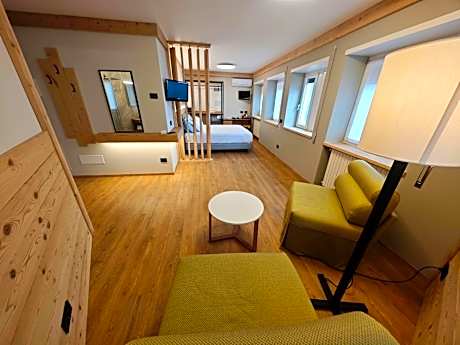 Deluxe Quadruple Room