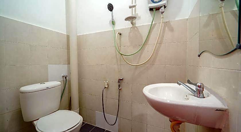 OYO 89710 Saujana CT View Hotel