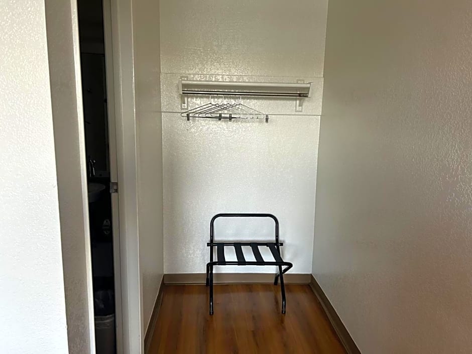 Motel 6-Stanton, CA