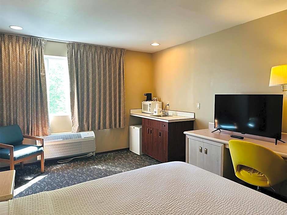 Days Inn by Wyndham Seatac Airport