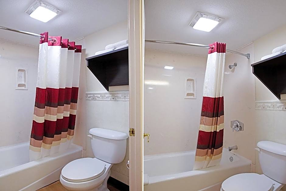 OYO Hotel McAllen Airport South - 1 mi from McAllen Medical Center