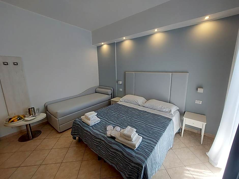 Hotel Caravel Park