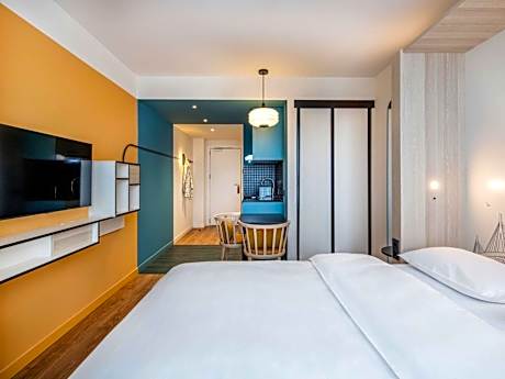 Studio with Double Bed