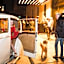 The Chicago Hotel Collection Ambassador Gold Coast