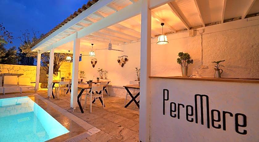 Peremere Alaçati Otel