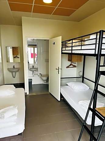 Triple Room with Private Bathroom