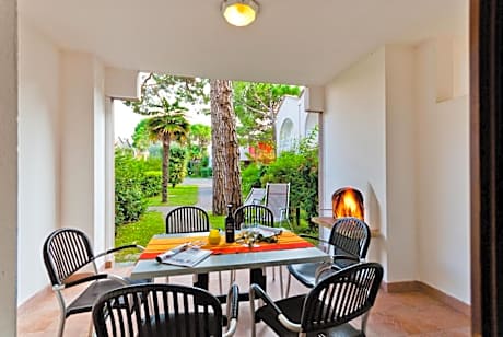 Villa with Garden View