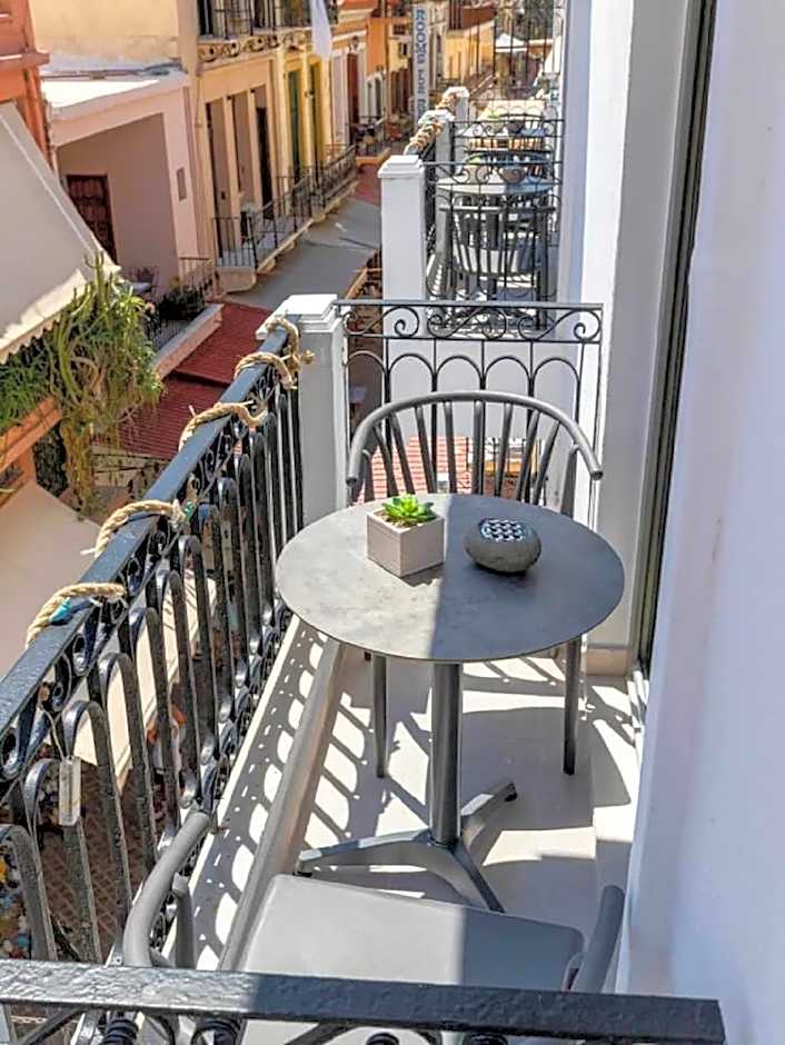 Metropolitan Pearl Boutique Hotel