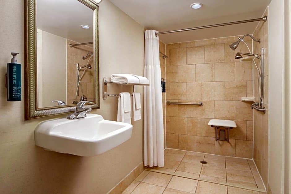 DoubleTree by Hilton Rocky Mount