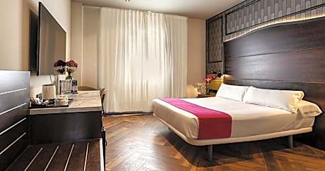 Superior Double or Twin Room with Hot Tub