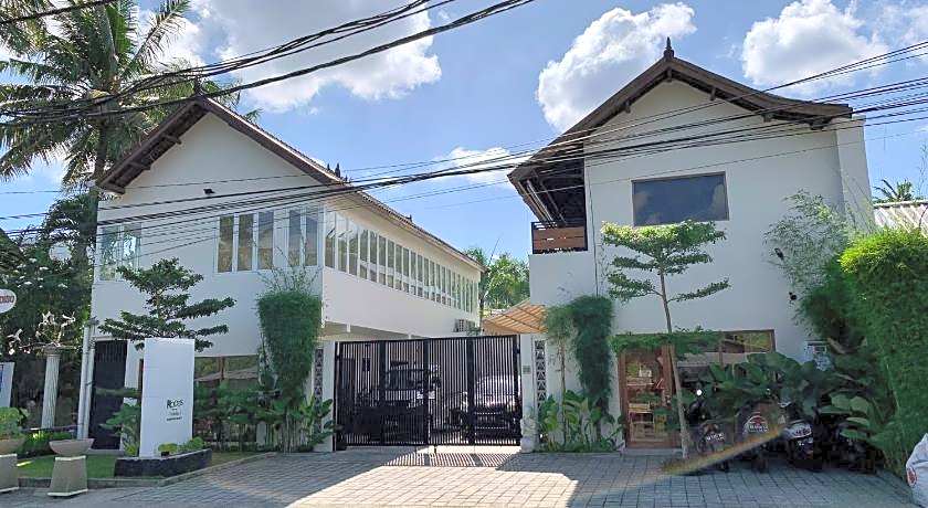 Roots Hotel Senggigi