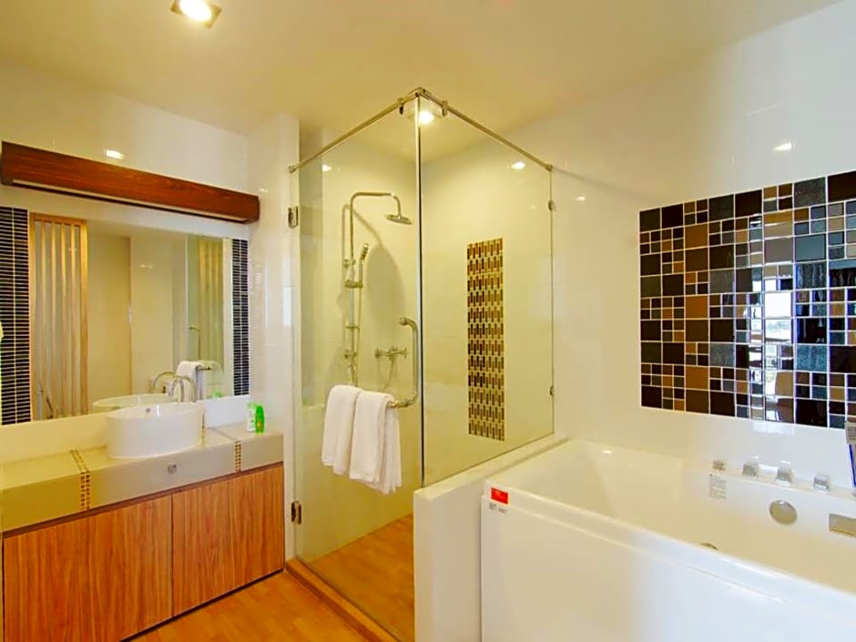 The Lake Hotel Khon Kaen