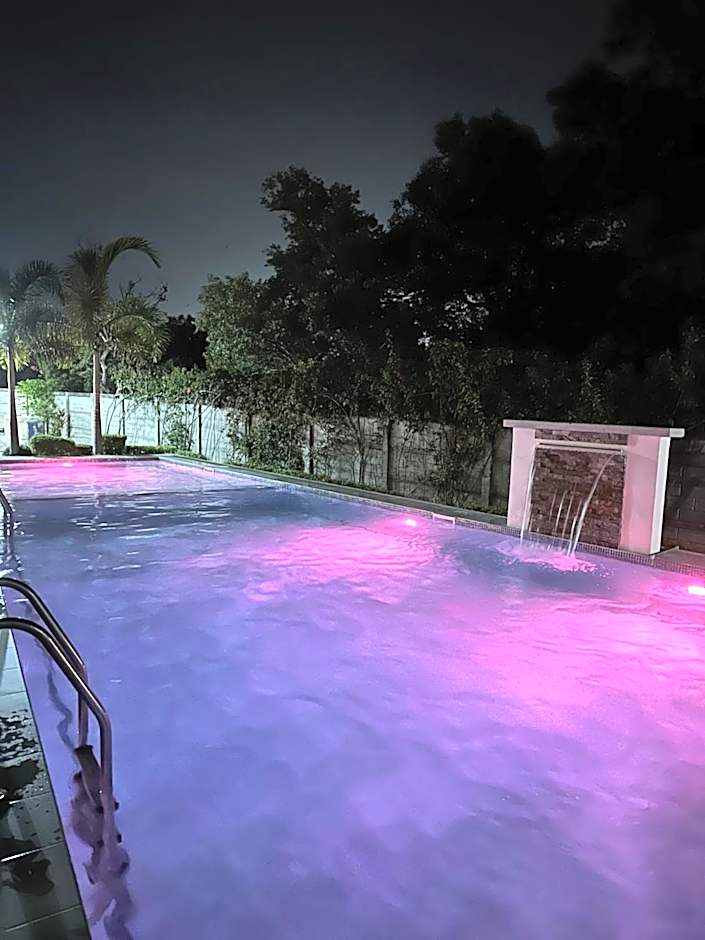 Almond drive Condo Cozy 1BR Talisay