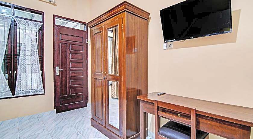 OYO 92176 Sandira Syariah