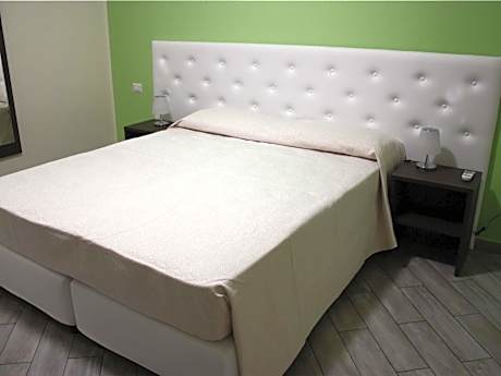 One-Bedroom Standard Apartment